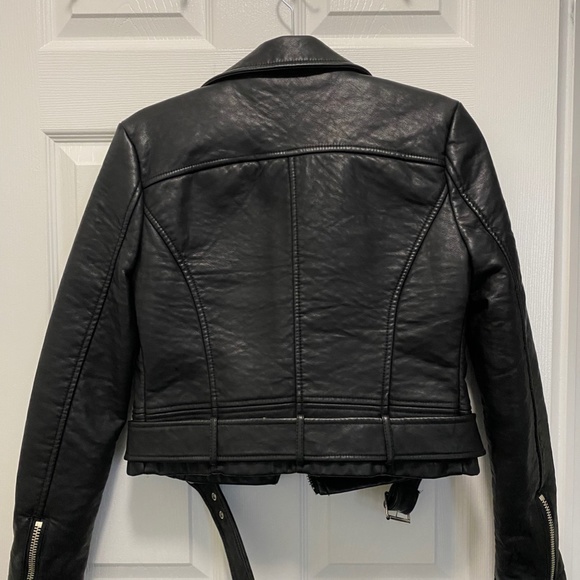 Urban Outfitters - Silence + Noise Pebbled Belted Biker Jacket - XS - Picture 4 of 5